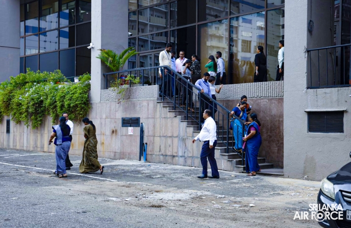 SLAF FIRE AND RESCUE UNIT CONDUCTS HIGH-RISE EMERGENCY DRILL IN COLOMBO