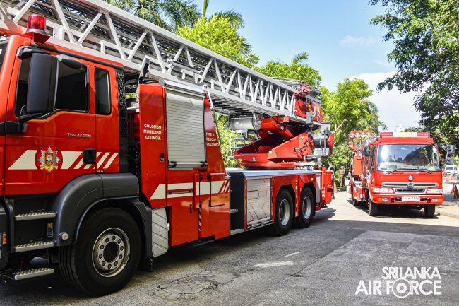 SLAF ASSIST TO CONDUCT FIRE AND RESCUE DRILL AT THE LANKA HOSPITALS CORPORATION