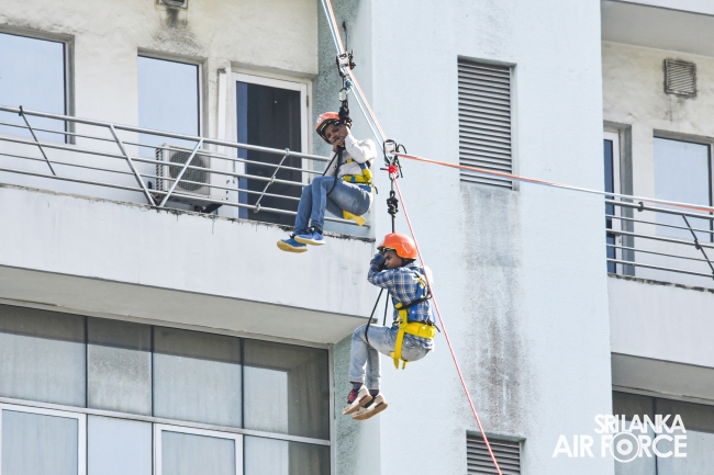 SLAF ASSIST TO CONDUCT FIRE AND RESCUE DRILL AT THE LANKA HOSPITALS CORPORATION