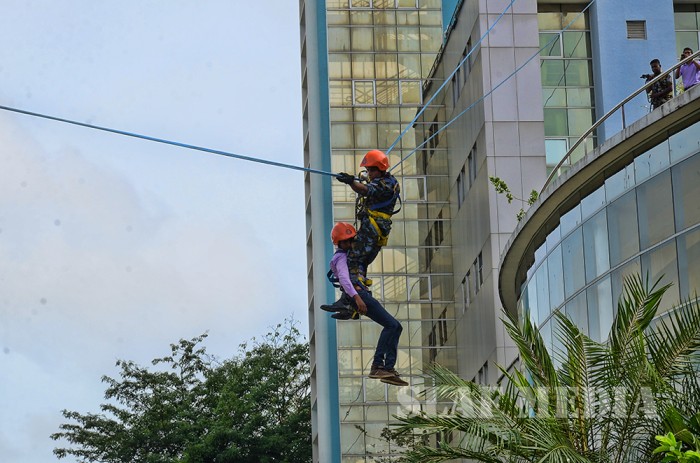 SLAF conducts fire drill at Lanka Hospitals