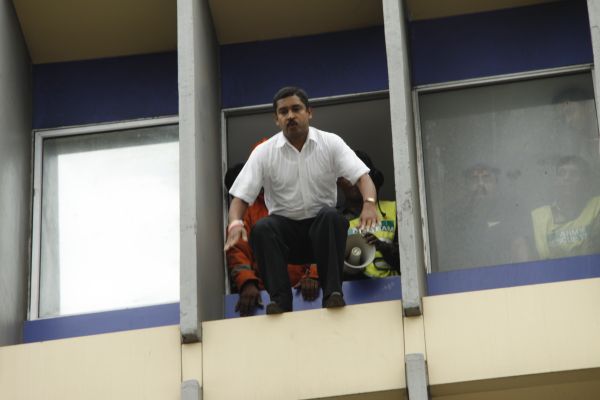 Fire Evacuation Drill At Sri Lanka Insurance Building