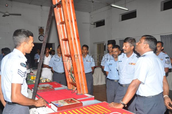 விமானப்படை தீயணைப்பு பிரிவினரின் உயர்தர பயிற்சி மிக சிறப்பாக முடிவடைந்தது