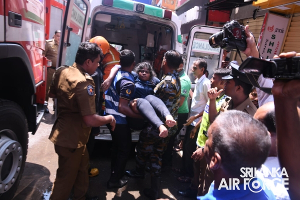 SLAF
ASSISTS TO COLOMBO FIRE BRIGADE TO DOUSE THE FIRE AT PETTAH