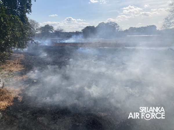 SLAF FIRE & RESCUE TEAM RESPONDS SWIFTLY TO FOREST FIRE IN VAVUNIYA