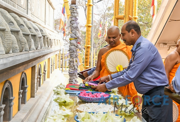 Flag Blessing Ceremony at ‘Sri Maha Bodhi’ Anuradhapura