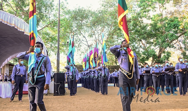 Sri
Lanka Air Force Conducts Flag Blessing at 'Sri Maha Bodhi' in
Anuradhapura