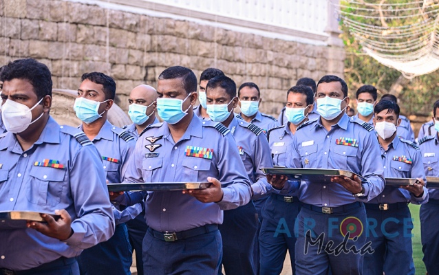 Sri
Lanka Air Force Conducts Flag Blessing at 'Sri Maha Bodhi' in
Anuradhapura