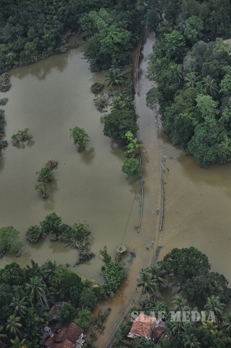 SLAF Continues to Transport Relief Aid and Essential Items