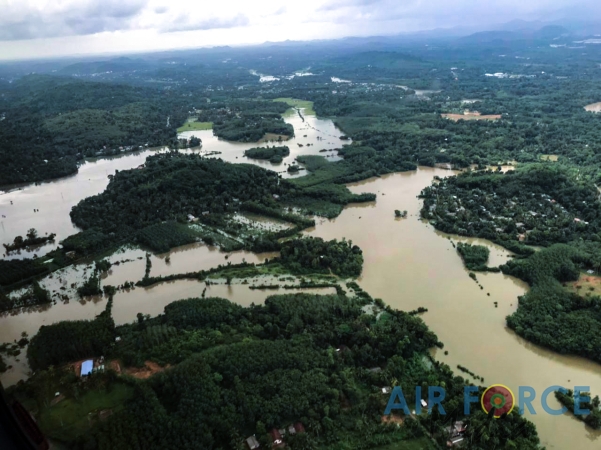 SLAF BELL 412 DEPLOYED TO MONITOR FLOOD SITUATION