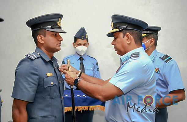 AWARDING OF FLIGHT ENGINEER BREVETS