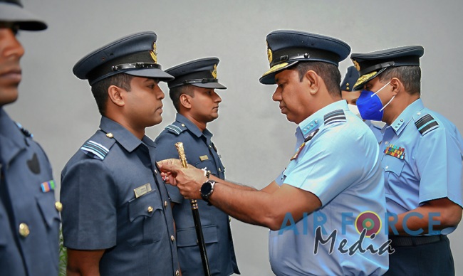 AWARDING OF FLIGHT ENGINEER BREVETS