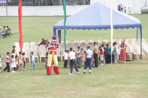 ශ්රී ලංකා ගුවන් හමුදා කොළඹ කඳවුර වාර්ශික ළමා සාදය සාර්ථකව නිම කරයි....
