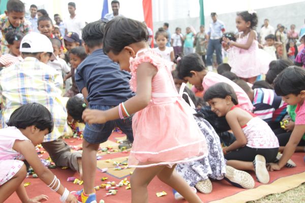 ශ්රී ලංකා ගුවන් හමුදා කොළඹ කඳවුර වාර්ශික ළමා සාදය සාර්ථකව නිම කරයි....
