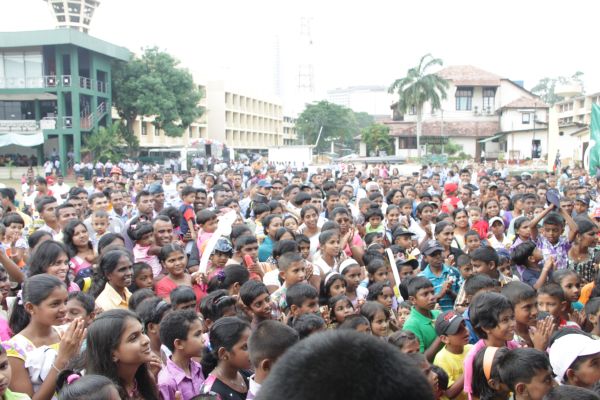 ශ්රී ලංකා ගුවන් හමුදා කොළඹ කඳවුර වාර්ශික ළමා සාදය සාර්ථකව නිම කරයි....