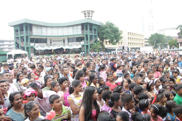 ශ්රී ලංකා ගුවන් හමුදා කොළඹ කඳවුර වාර්ශික ළමා සාදය සාර්ථකව නිම කරයි....