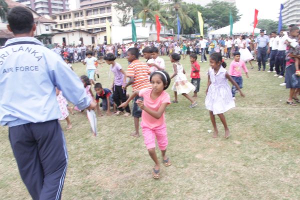 ශ්රී ලංකා ගුවන් හමුදා කොළඹ කඳවුර වාර්ශික ළමා සාදය සාර්ථකව නිම කරයි....
