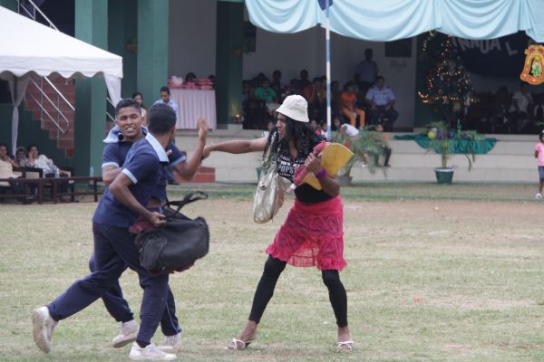 ශ්රී ලංකා ගුවන් හමුදා කොළඹ කඳවුර වාර්ශික ළමා සාදය සාර්ථකව නිම කරයි....