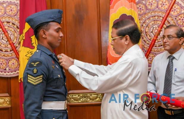 Gallantry in the Air Recognized