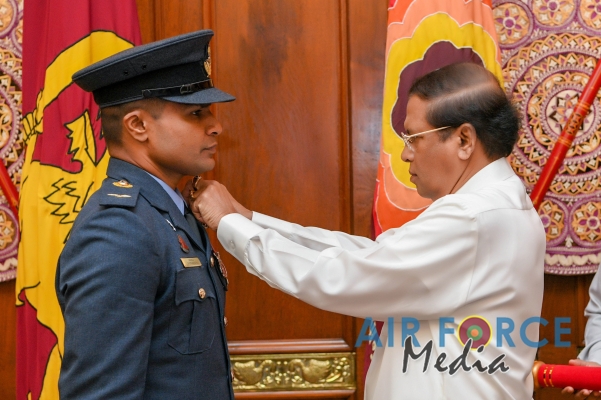 Gallantry in the Air Recognized