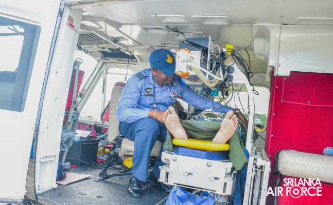 A
SIMULATION EXERCISE OF AN AEROMEDICAL EVACUATION AND TRANSPORTATION OF A
CRITICALLY ILL PATIENT