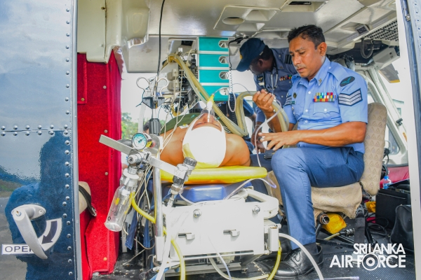 A
SIMULATION EXERCISE OF AN AEROMEDICAL EVACUATION AND TRANSPORTATION OF A
CRITICALLY ILL PATIENT