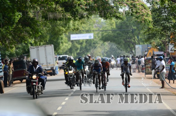 RACING TO THE FINISH LINE “GUWAN HAMUDA PAPEDI SAWARIYA 2015”