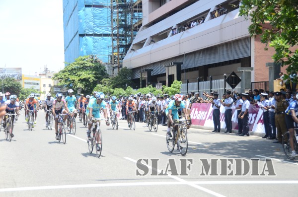 RACING TO THE FINISH LINE “GUWAN HAMUDA PAPEDI SAWARIYA 2015”