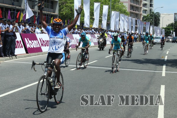 RACING TO THE FINISH LINE “GUWAN HAMUDA PAPEDI SAWARIYA 2015”