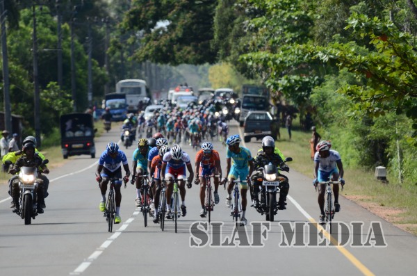 RACING TO THE FINISH LINE “GUWAN HAMUDA PAPEDI SAWARIYA 2015”