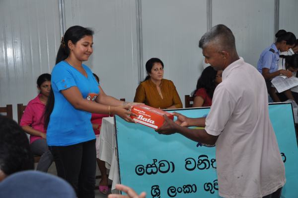 Distribution of Gifts for Children at Weerawila