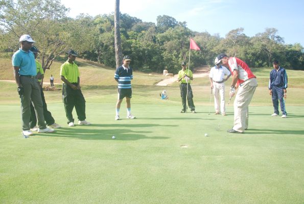 GOLFERS OF SLAF ACADEMY CHINA BAY COMPETE FOR THE COMMANDANT’S TROPHY -2012