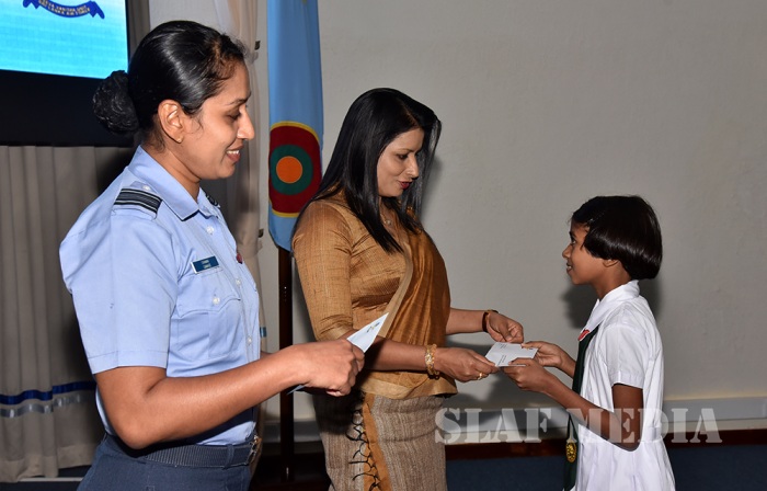 Gifts for Students Who Performed Well at the Grade 5 Examinations 2016