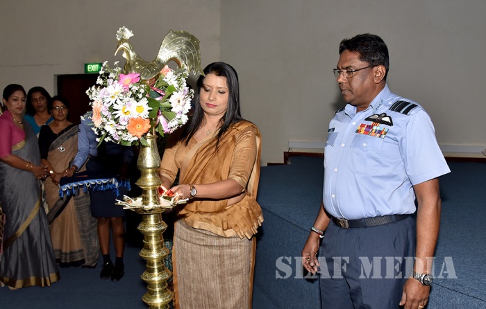 Gifts for Students Who Performed Well at the Grade 5 Examinations 2016