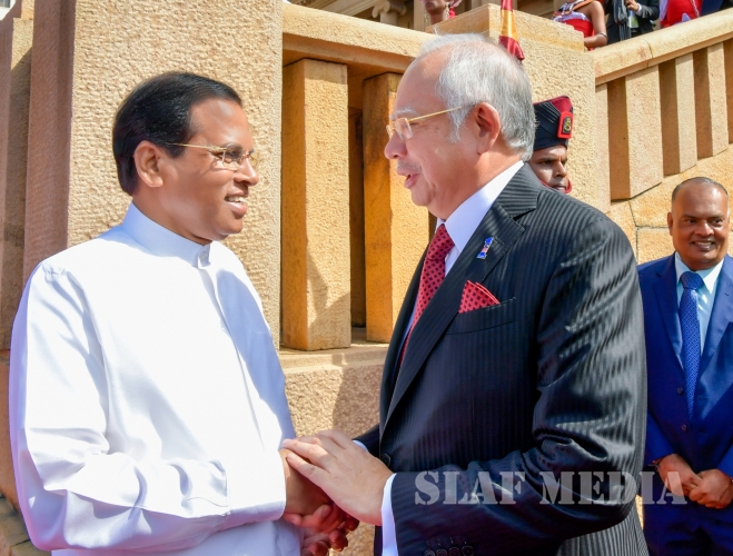 The Prime Minister of Malaysia Accorded a Guard of Honour by SLAF