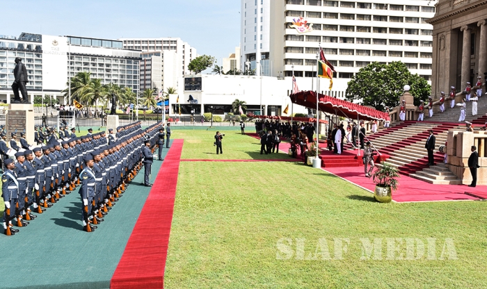 The Prime Minister of Malaysia Accorded a Guard of Honour by SLAF