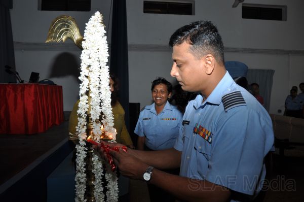 விமானப்படை அங்கத்தவர்களுக்கான அலங்கார கருத்தரங்கு
