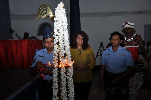 விமானப்படை அங்கத்தவர்களுக்கான அலங்கார கருத்தரங்கு