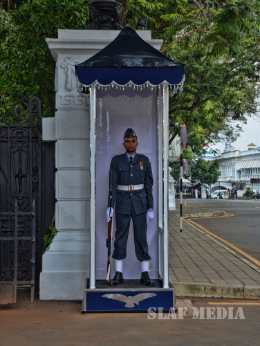 SLAF Takes Over Ceramonial Duties at President's House