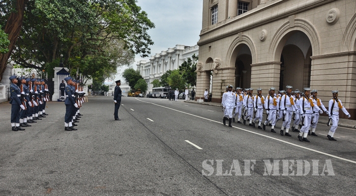 SLAF Takes Over Ceramonial Duties at President's House