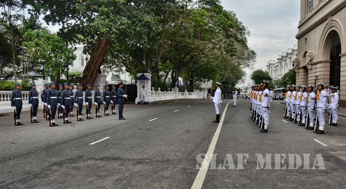 SLAF Takes Over Ceramonial Duties at President's House