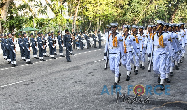 SLAF Takes Over Ceremonial Duties at President's House
