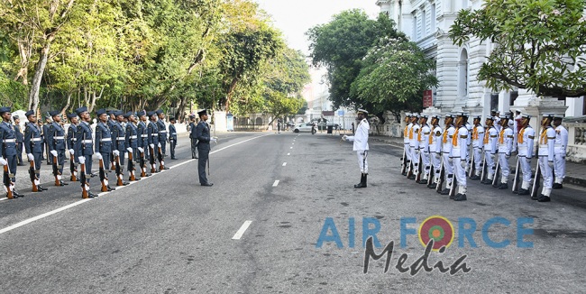 SLAF Takes Over Ceremonial Duties at President's House