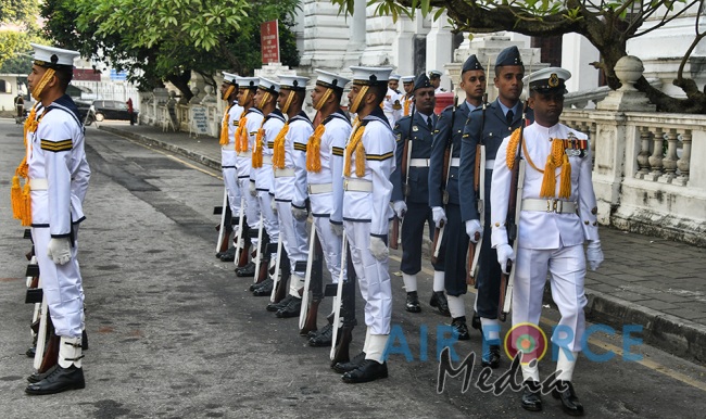 SLAF Takes Over Ceremonial Duties at President's House