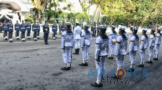 SLAF Takes Over Ceremonial Duties at President's House