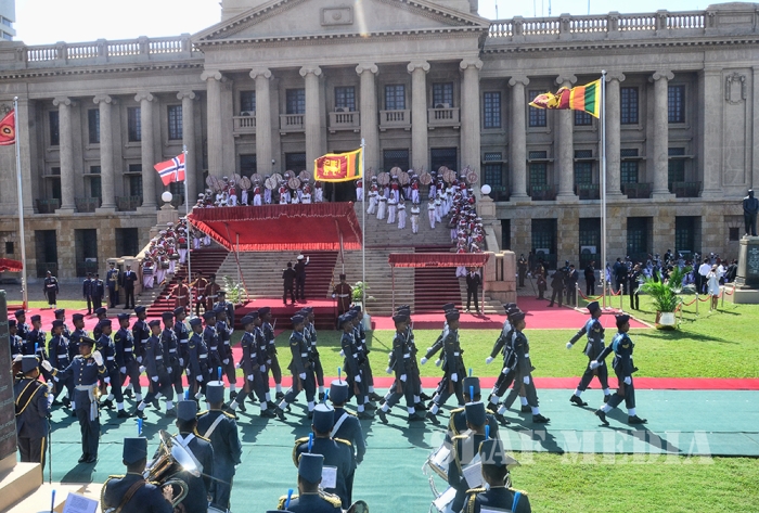 The Prime Minister of Norway Accorded a Guard of Honour by SLAF
