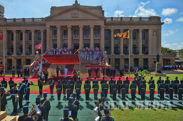 The Prime Minister of Norway Accorded a Guard of Honour by SLAF