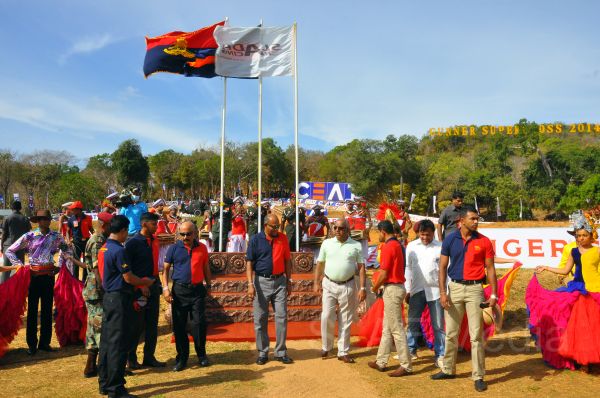 Commander Chief Guest at ‘Gunner Supercross - 2014’