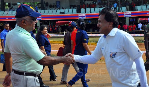 Commander Chief Guest at ‘Gunner Supercross - 2014’