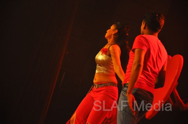 “Guwan Prathiba Praba” 2013 Unleashes Exceptional SLAF Talent