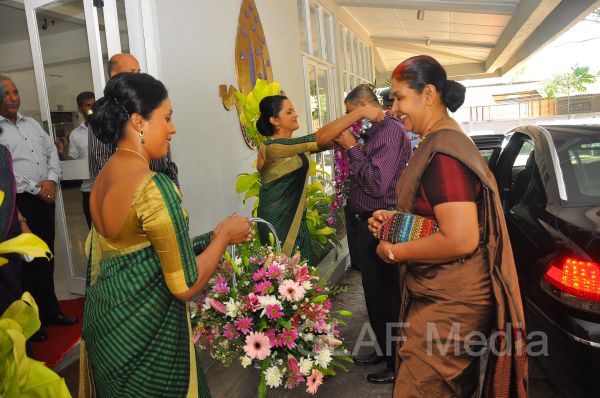 “Guwan Prathiba Praba” 2013 Unleashes Exceptional SLAF Talent